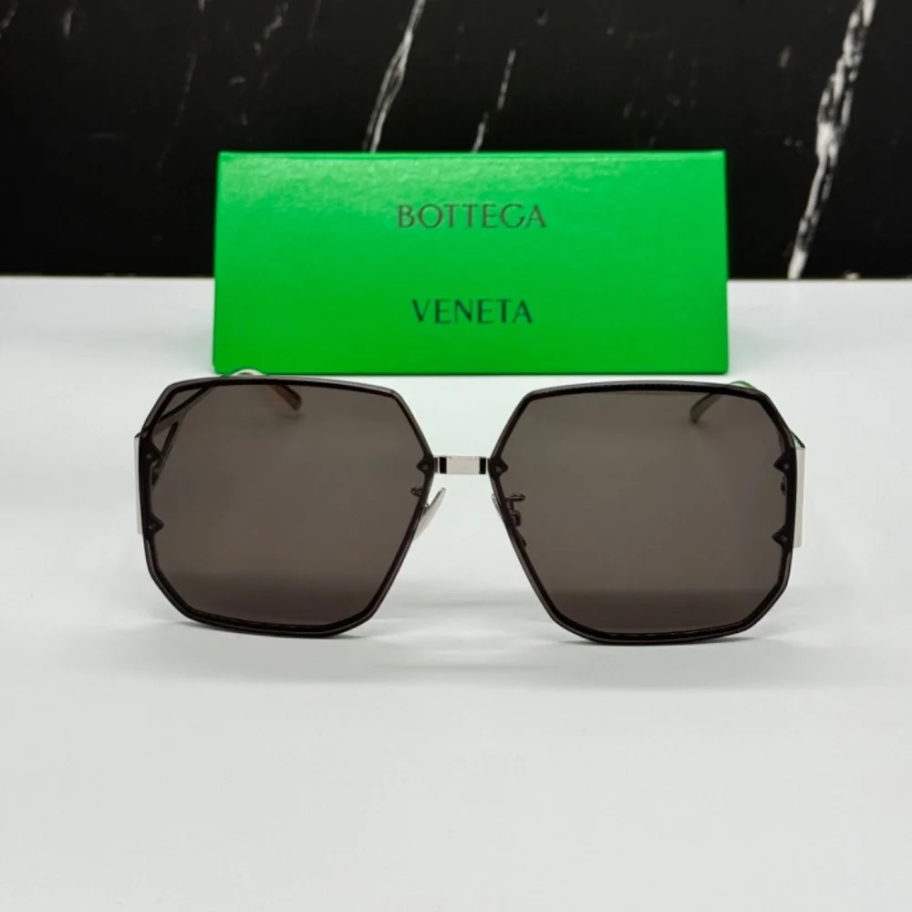NEW BV1085SA 001 BOTTEGA VENETA SUNGLASSES